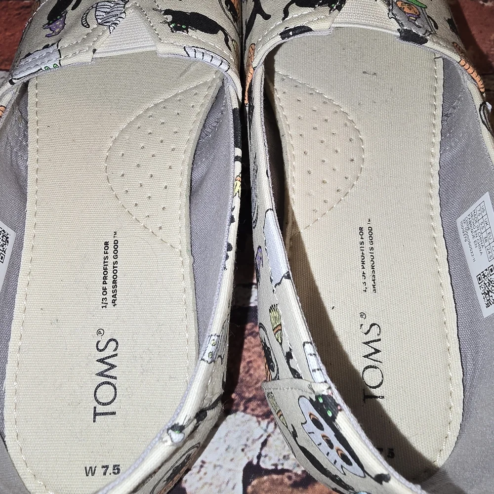 Toms Cream Halloween Slip-Ons